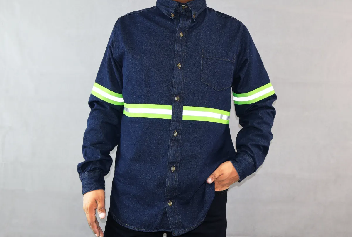Camisa de Mezclilla con Cinta Reflejante